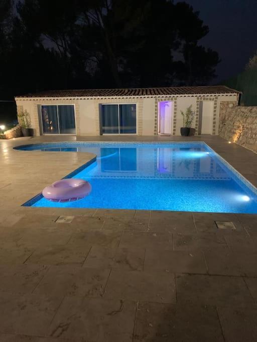 Jolie Maison Avec Vue Sur Piscine Bouc-Bel-Air Exterior photo